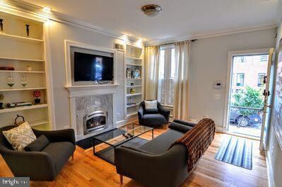 Building Photo - 1029 30th St NW