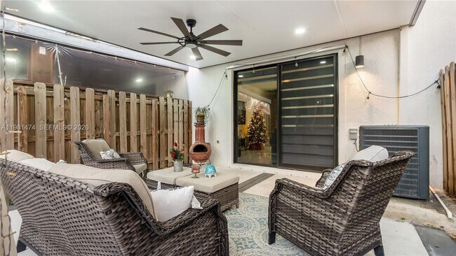 Building Photo - 23424 SW 110th Ave