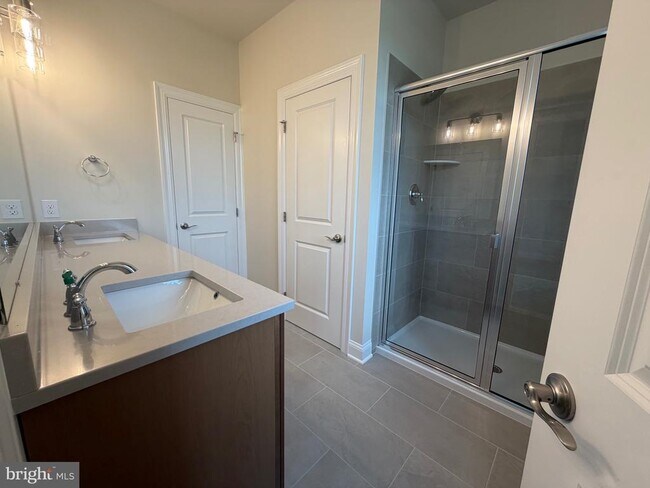 Building Photo - 436 Reagans Ln