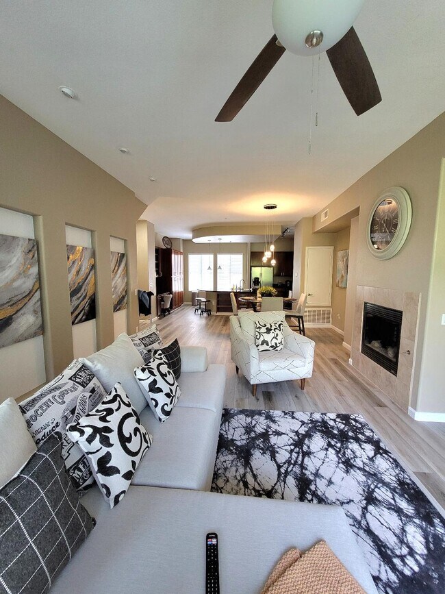 Building Photo - 6605 N 93rd Ave