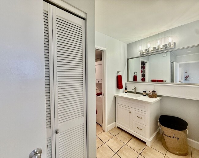 Building Photo - 98-402 Koauka Loop #2412 - Pearl Regency