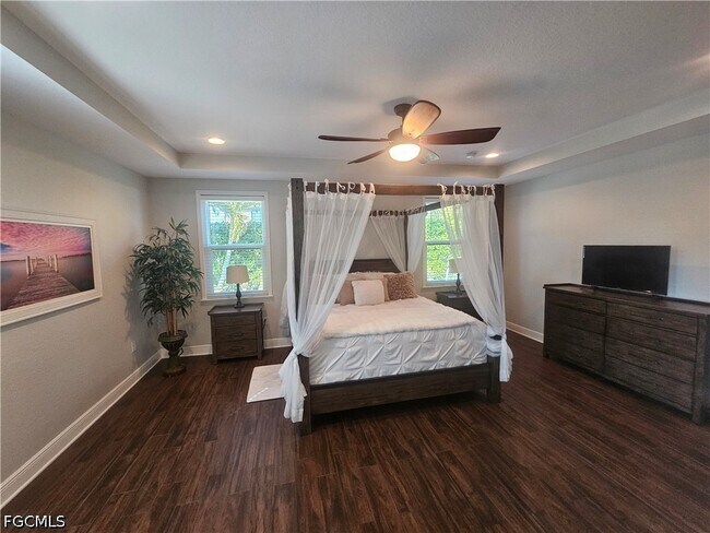 Building Photo - 1919 SW 26th Terrace