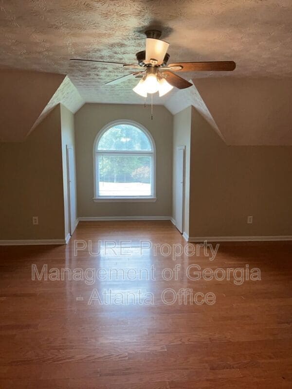 Building Photo - 3213 Southridge