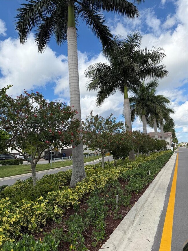 Building Photo - 12848 SW 232nd Ter