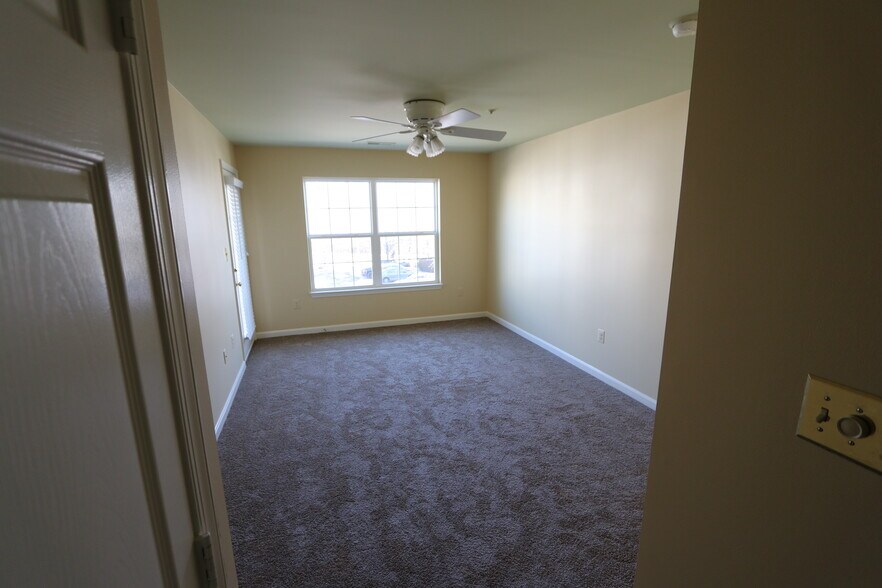 Master Bedroom - 174 Kendrick Pl