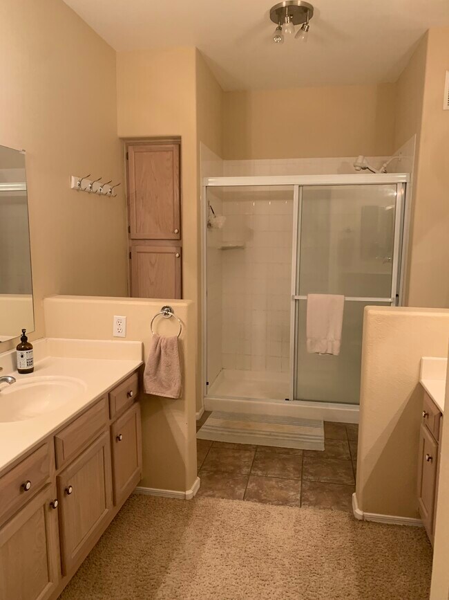 Building Photo - 15050 N Thompson Peak Pky