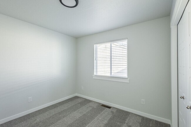 Building Photo - Brand New 4 Bed 2.5 Bath House in Star