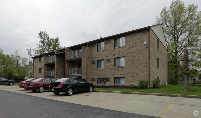 Building Photo - Putter Apartments