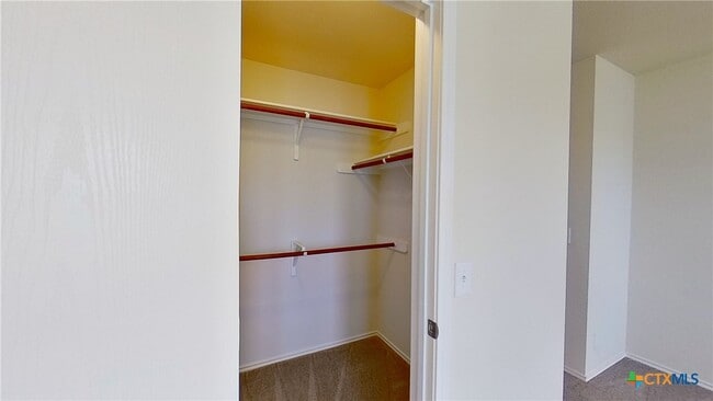 Building Photo - 105 Fishbaugh Ln