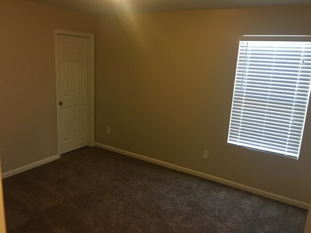 Building Photo - 106 Westwind Dr