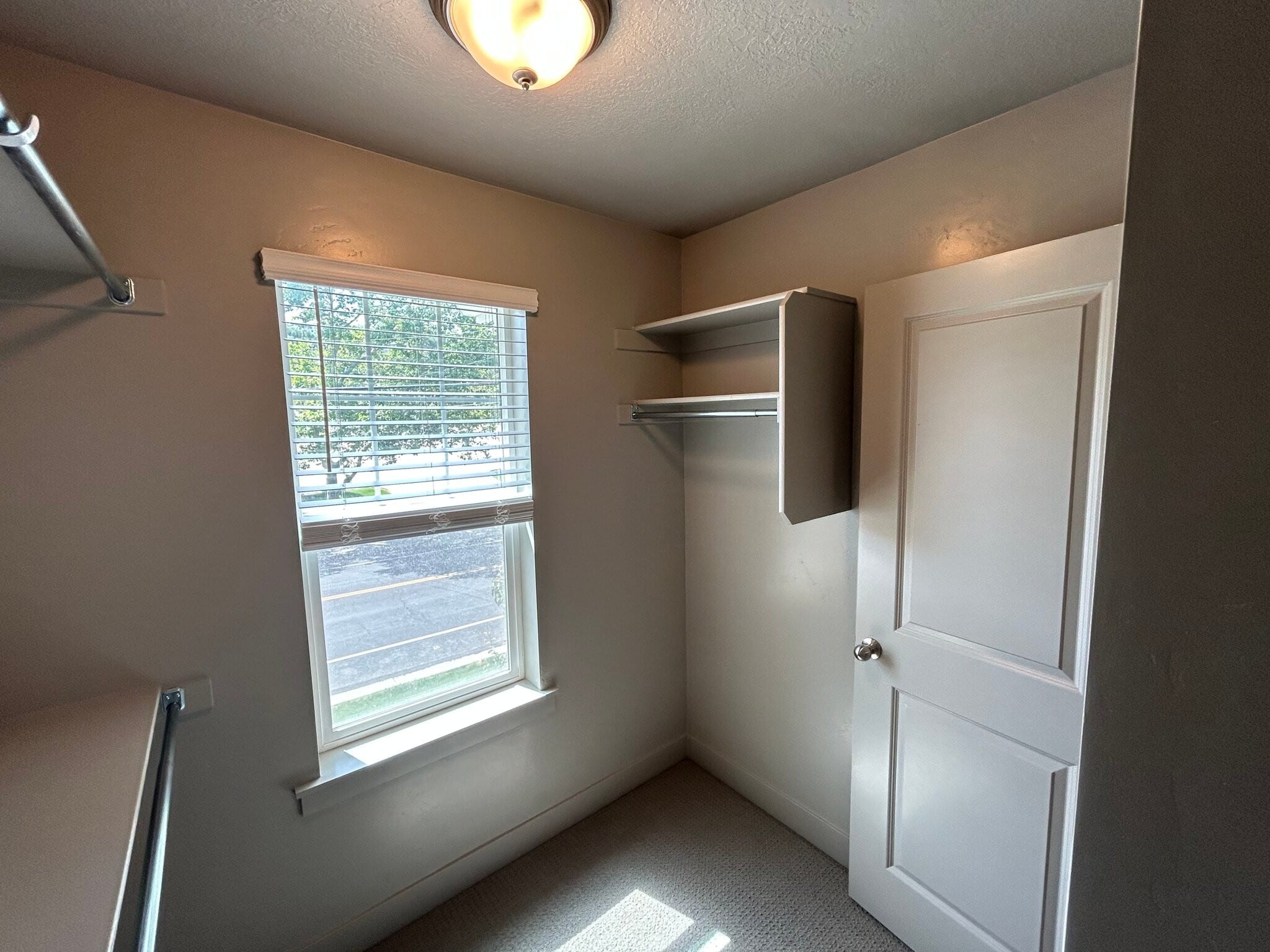 Building Photo - 81 N Orch Dr