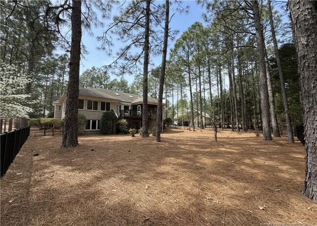 Building Photo - 105 Morris Dr