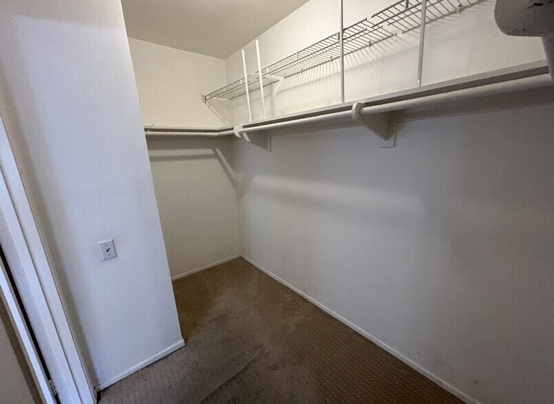 Master Bedroom Closet - 17218 Escalon Dr