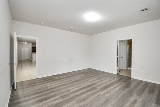 Building Photo - 11106 Panther Ct