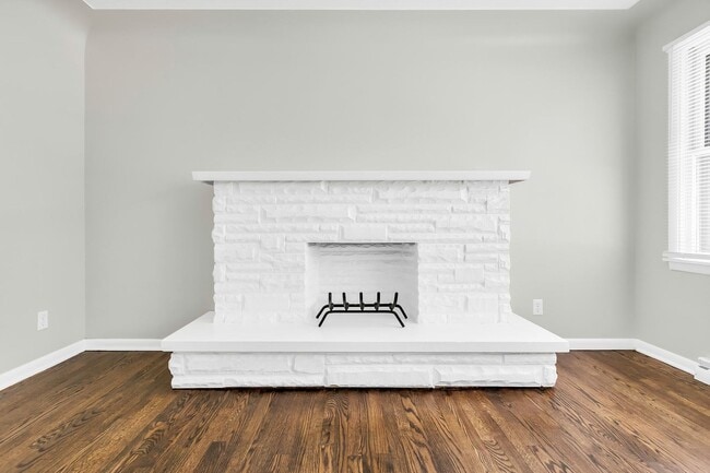 Building Photo - Charming 3-Bedroom Rental Home in Austintown