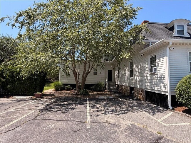 Building Photo - 412 Bellevue Ave
