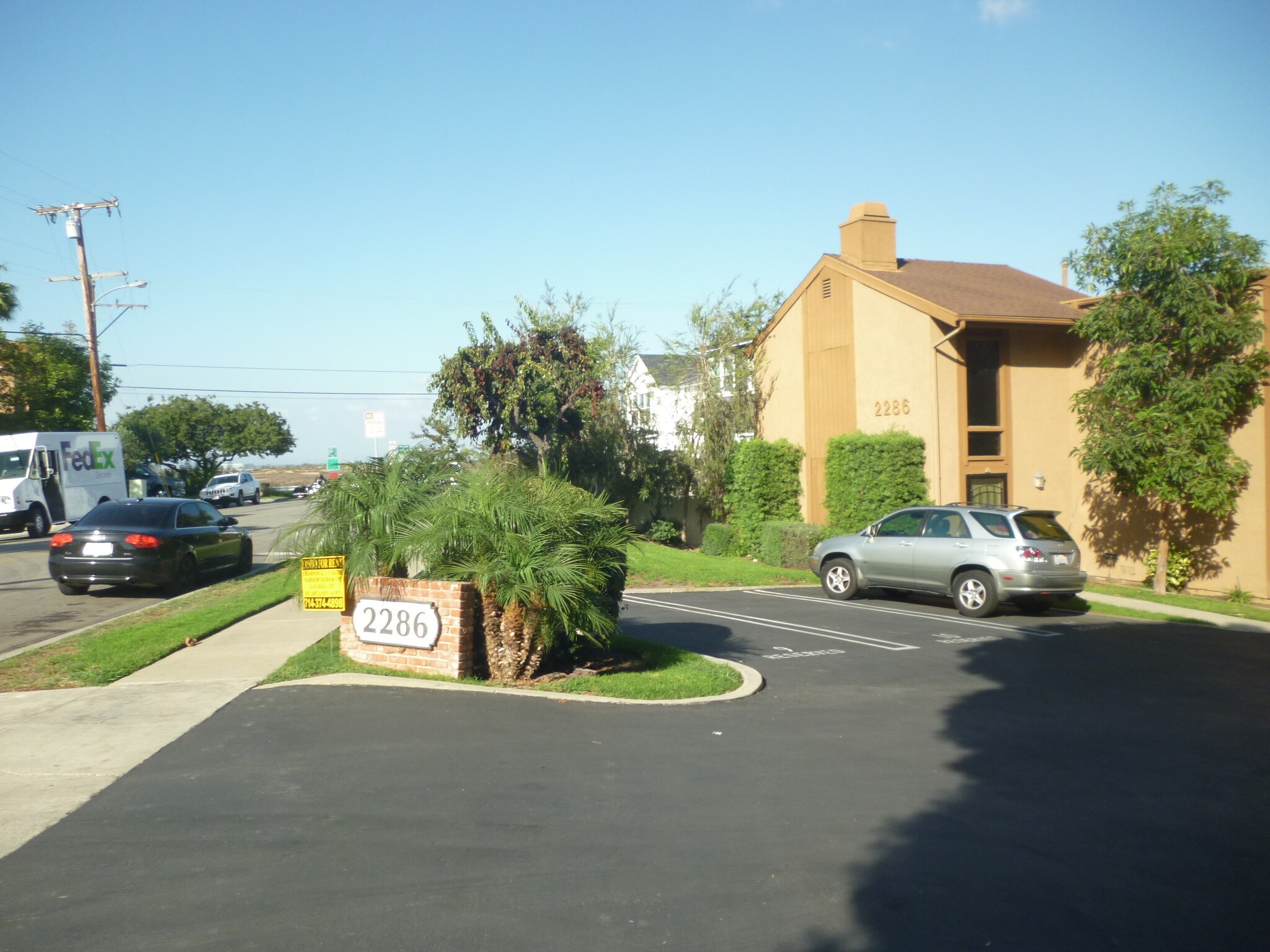 Building Photo - 2286 Pacific Ave