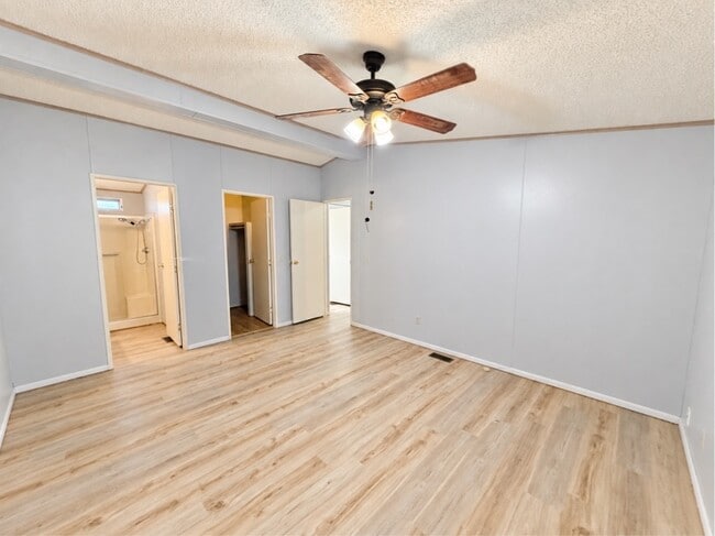 Building Photo - 530 Havasu Ln