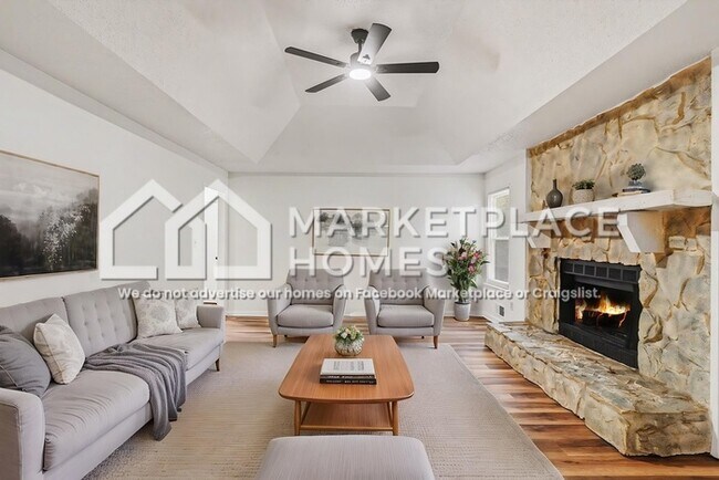 Building Photo - 145 Springvalley Way