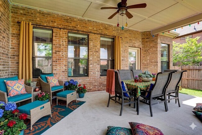 Building Photo - 7007 Fall Creek Ln