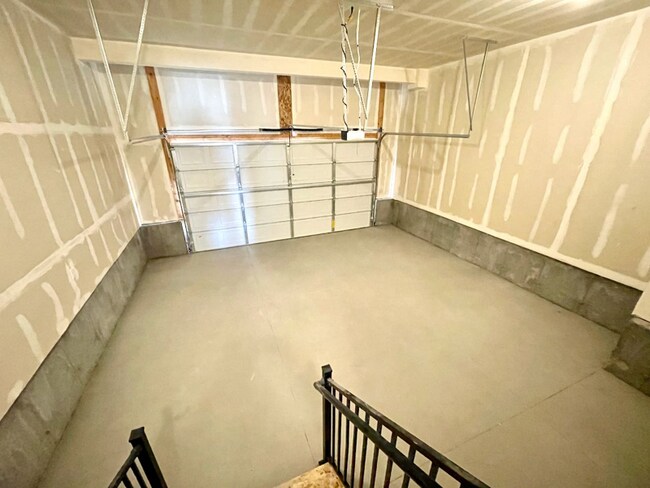 Building Photo - 3990 W 1530 N