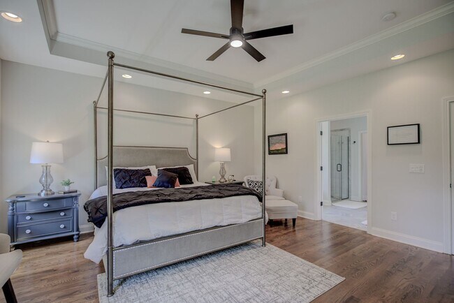 Building Photo - Fully Furnished, Short Term Rental, 1 Mont...