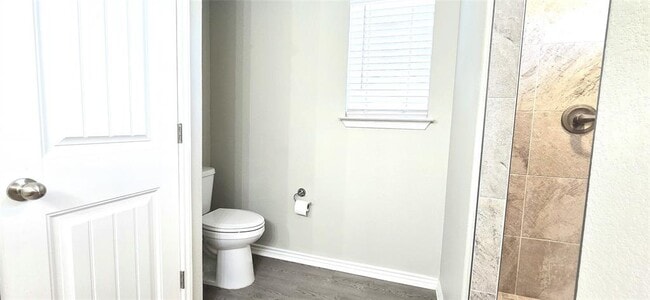 Building Photo - 136 Mike Warner Dr