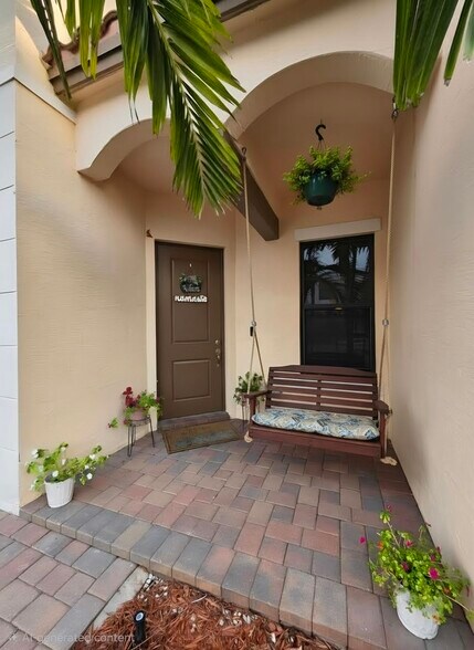 Building Photo - 20914 NW 1st Dr