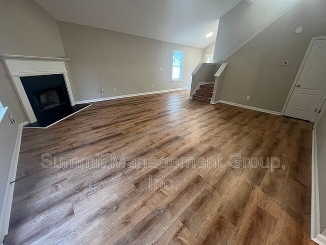 Building Photo - 95 Creek Way