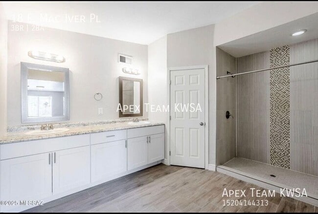 Building Photo - 18 E Mac Iver Pl