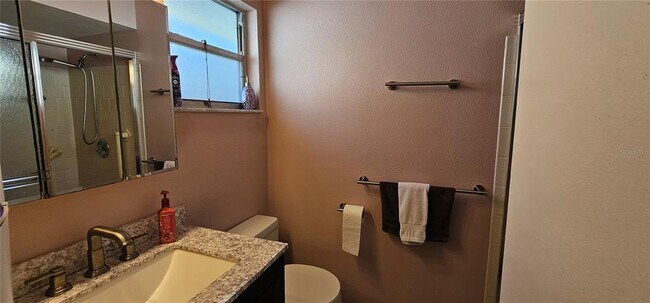 Building Photo - 2009 Riverbluff Pkwy