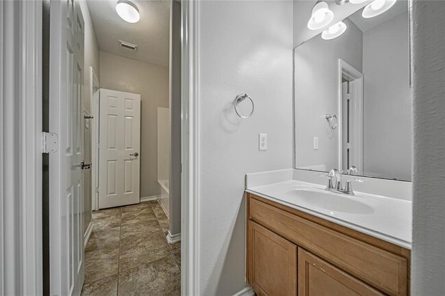 Building Photo - 3630 Avalon Spring Ln