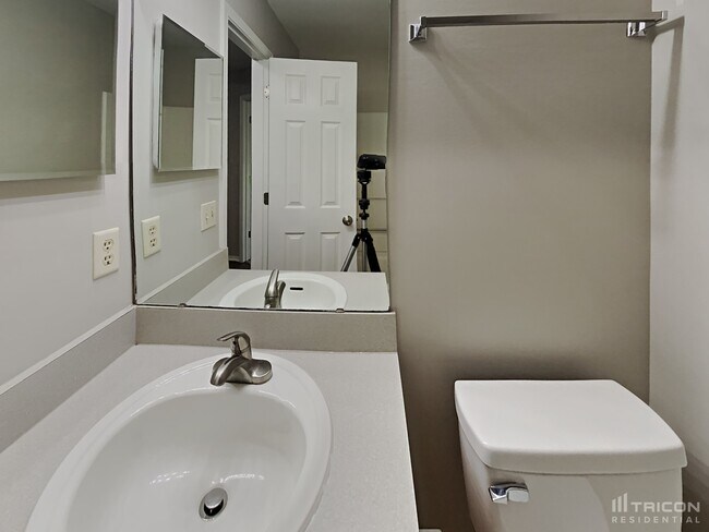 Building Photo - 8333 Argyle Corners Ct
