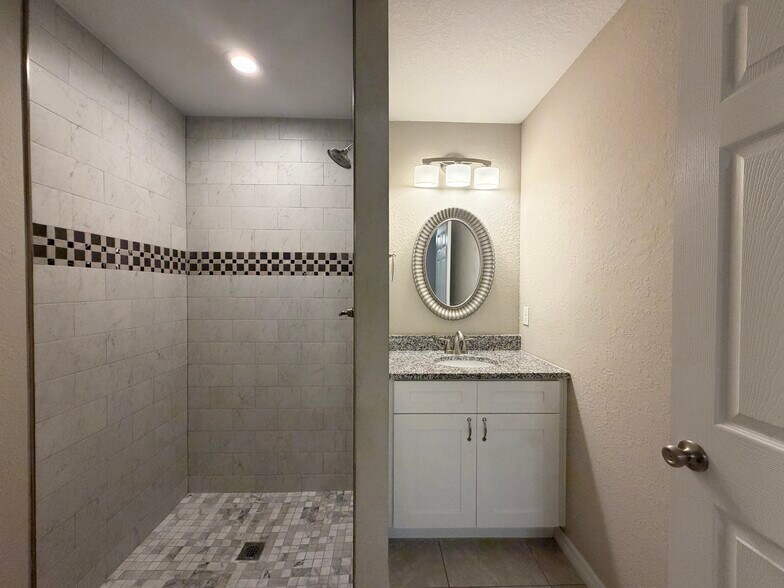 Building Photo - 7 Juniper Pass Way