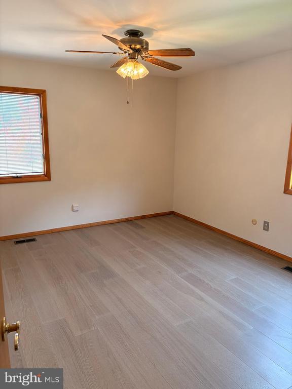 Building Photo - 31 Fairmount Dr