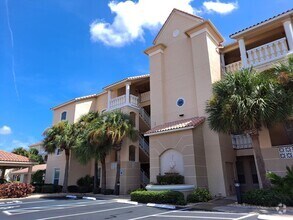 Building Photo - 3BR 2BA BOUCHELLE ISLAND GROUND FLOOR COND...