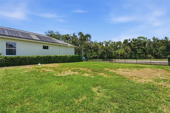 Building Photo - 15449 Mulholland Rd
