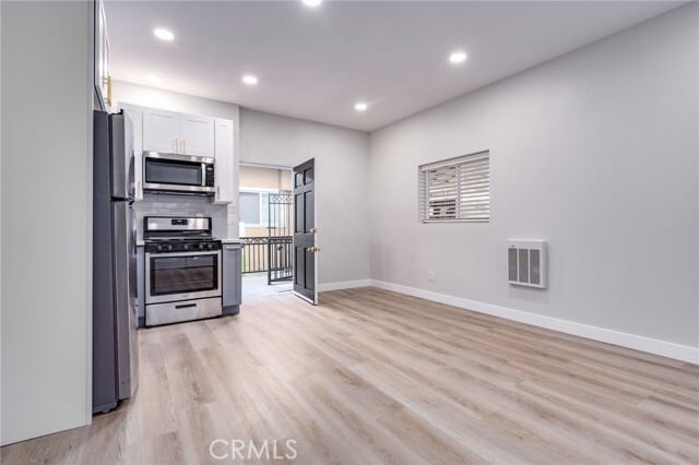 Building Photo - 1116 W Balboa Blvd