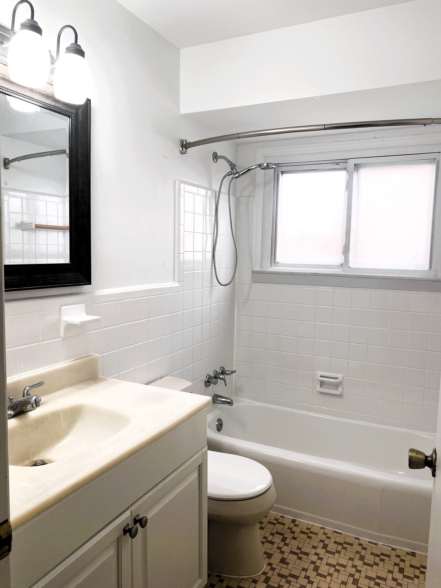 Bathroom - 1611 Ludean Dr