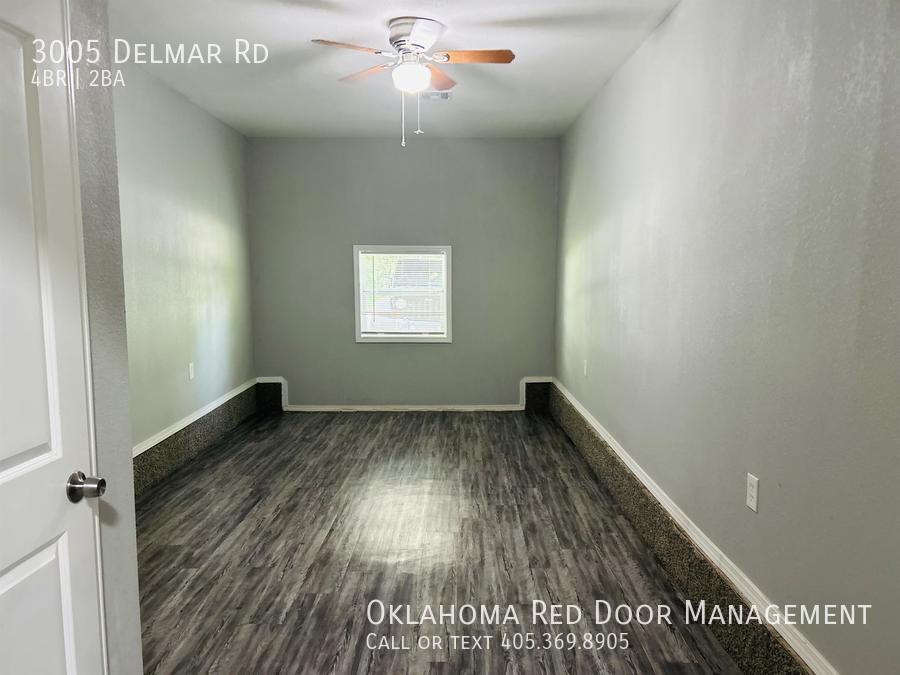 Building Photo - 3005 Delmar Rd