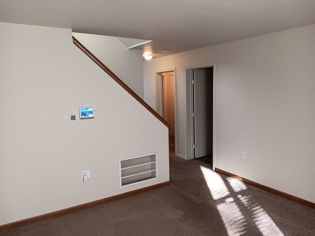 Building Photo - For Rent - Four-Bedroom Two-Bathroom Home Available NOW!