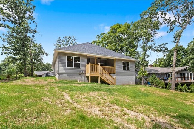 Building Photo - 6 Tarland Ln