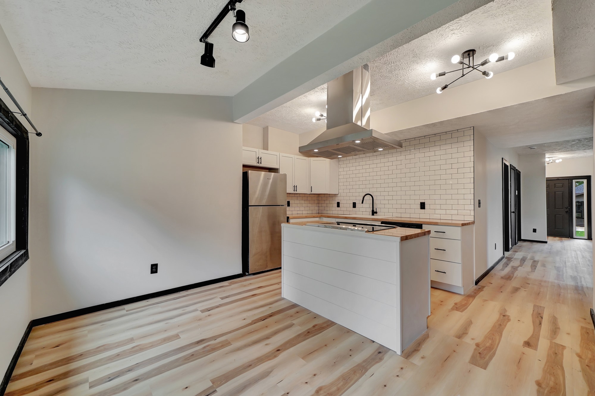 Building Photo - 2225 D St