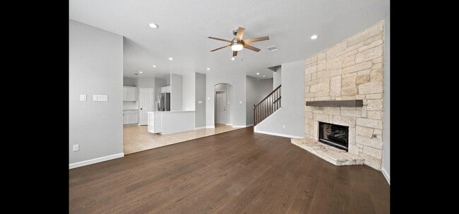 Building Photo - 805 Bedford Ct