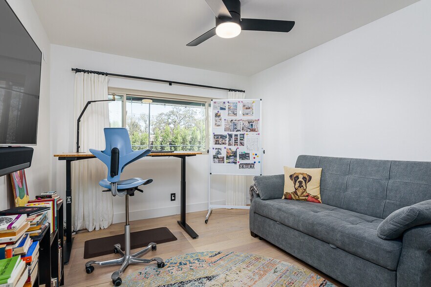 Building Photo - 954 Encino Vista Dr