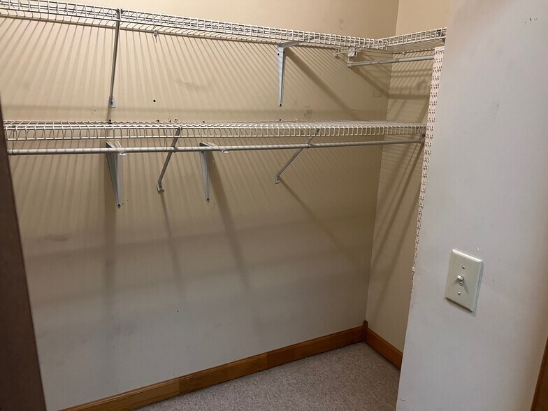 Building Photo - 201 Pearl Street