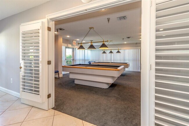 Building Photo - 7984 Sailboat Key Blvd S