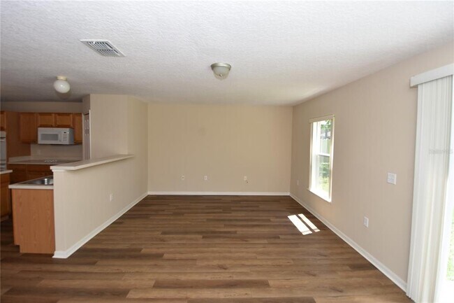 Building Photo - 37 Buttermill Dr