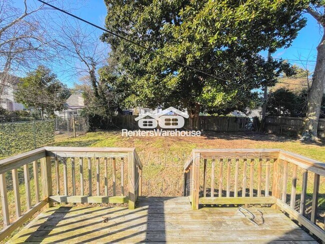 Building Photo - 459 Algonquin Rd