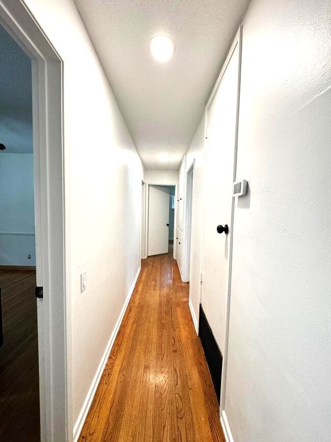 Building Photo - Rare 3 Bed Solar Home for Rent in Pomona Near Claremont & La Verne | Yard, Office, Garage